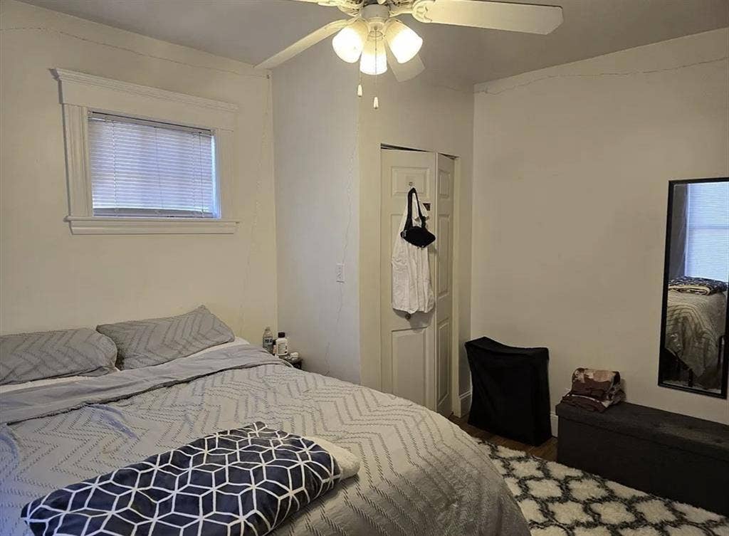 SUMMER SUBLET