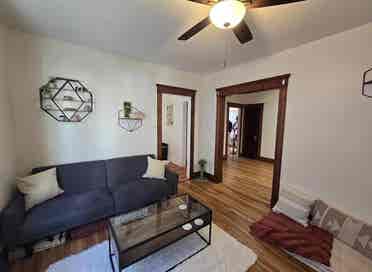 SUMMER SUBLET