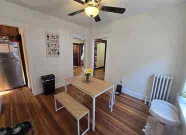 SUMMER SUBLET