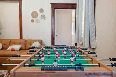 Near DT - Multiple rooms available
