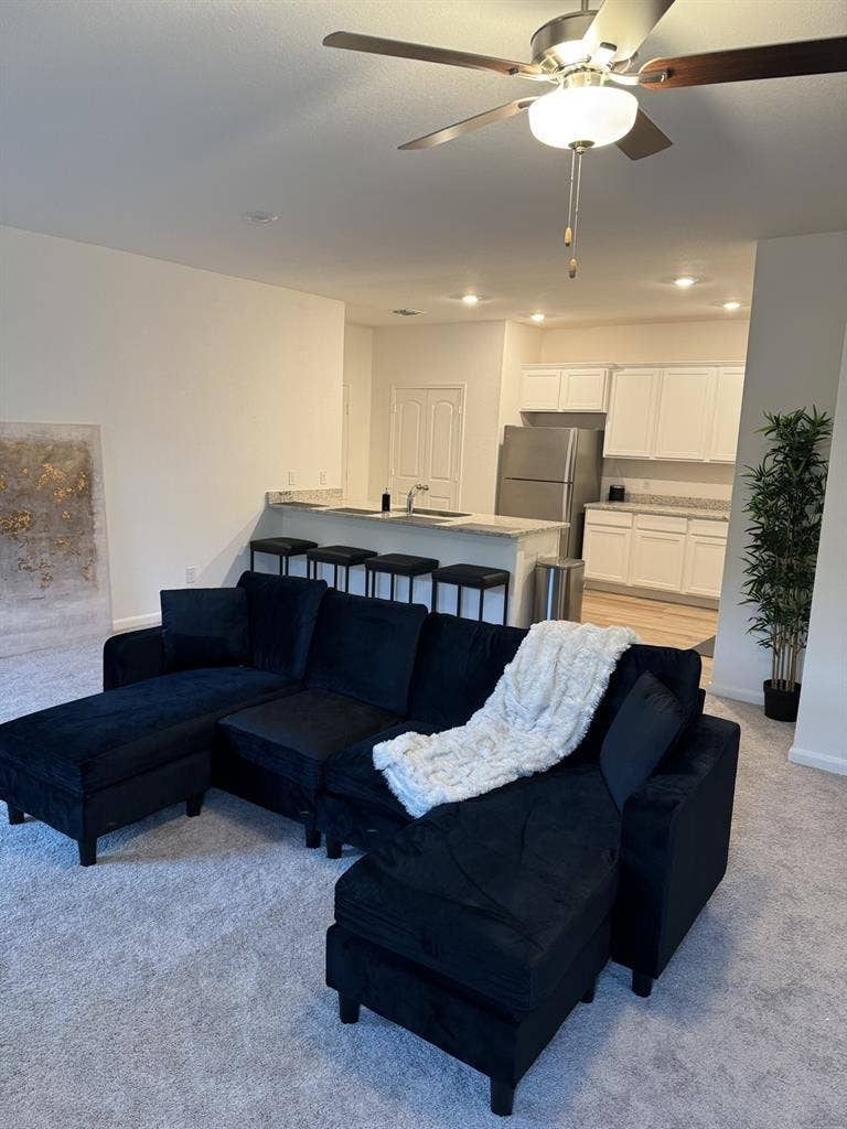 Room for rent! New home