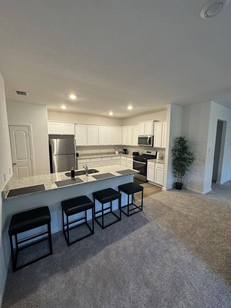 Room for rent! New home
