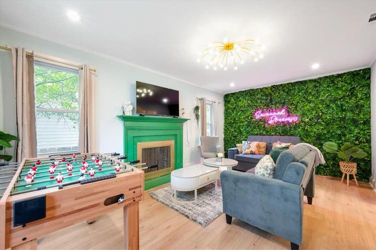 Multiple rooms looking renters