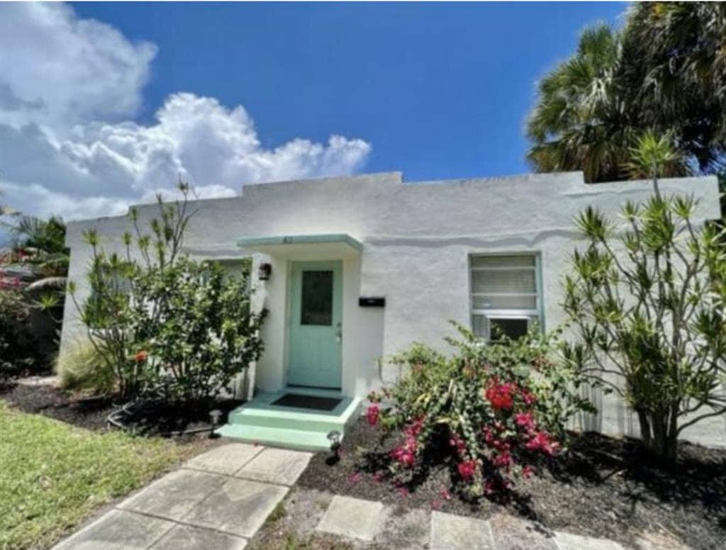 Share a beautiful house