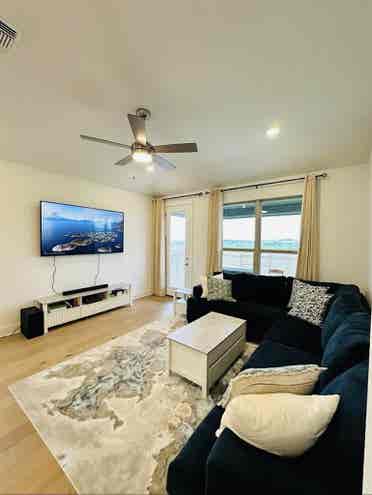Move-in ready 2 private rooms!