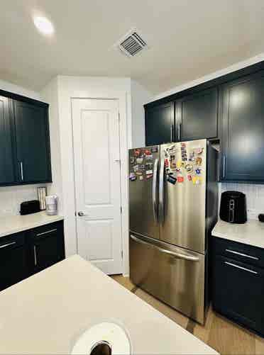 Move-in ready 2 private rooms!