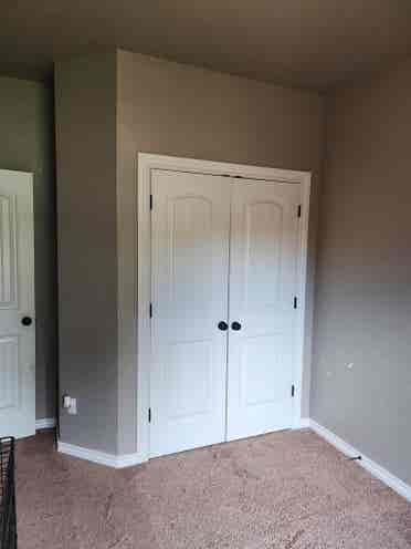 1 bedroom with closet for rent