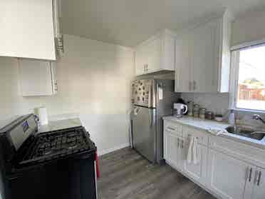 Looking 4 Female roommate