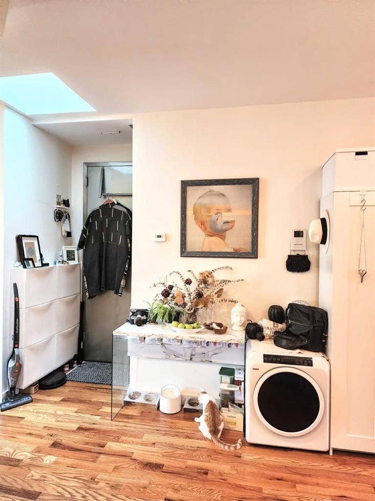 I’m Offering a private roomm