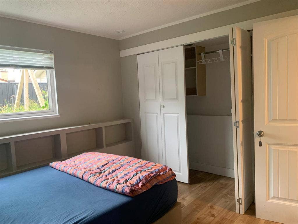 Furnished 1bedroom basement suite