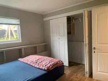 Furnished 1bedroom basement suite