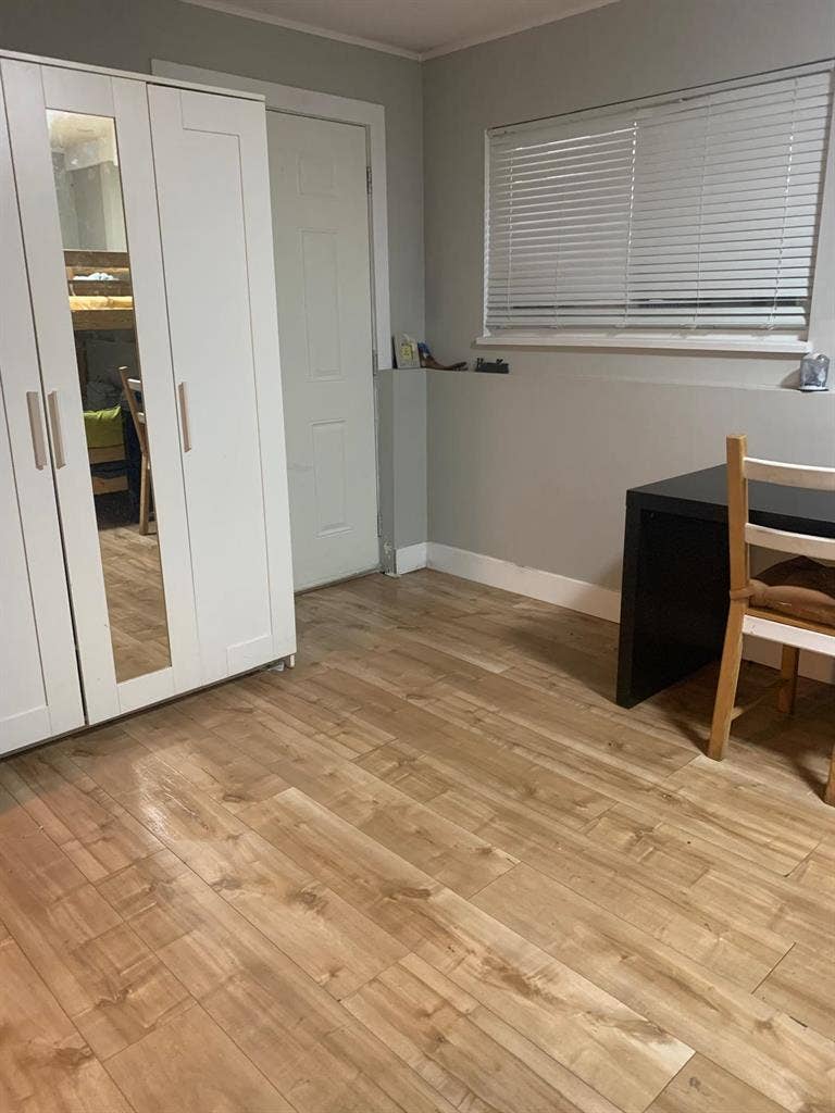 Furnished 1bedroom basement suite