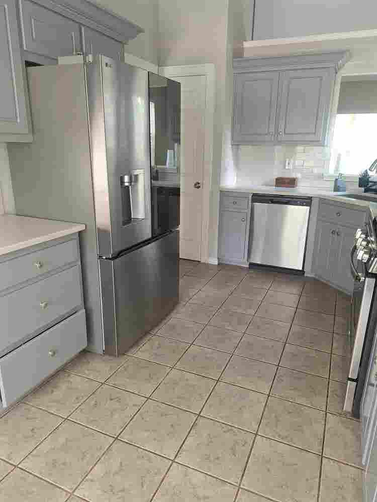 Newly Furnished  Bedrooms 4 Rent