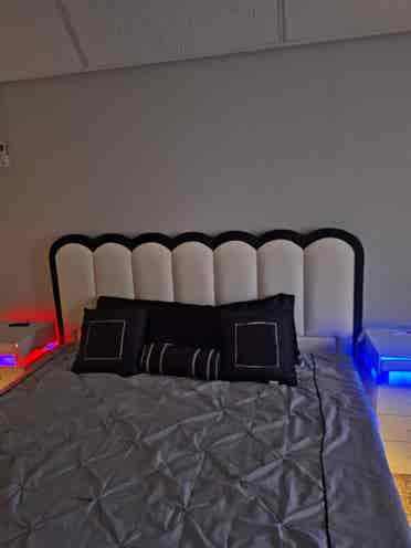 Newly Furnished  Bedrooms 4 Rent