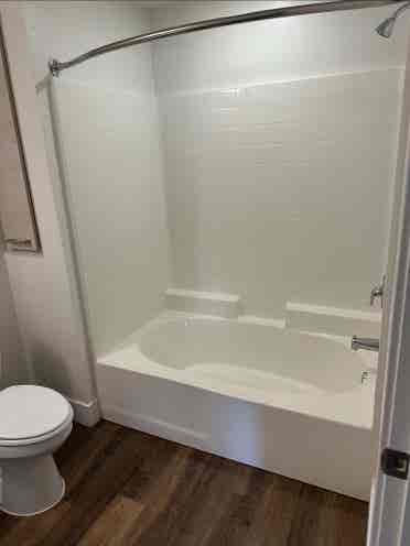 Private Bed & Bath in Luxury b