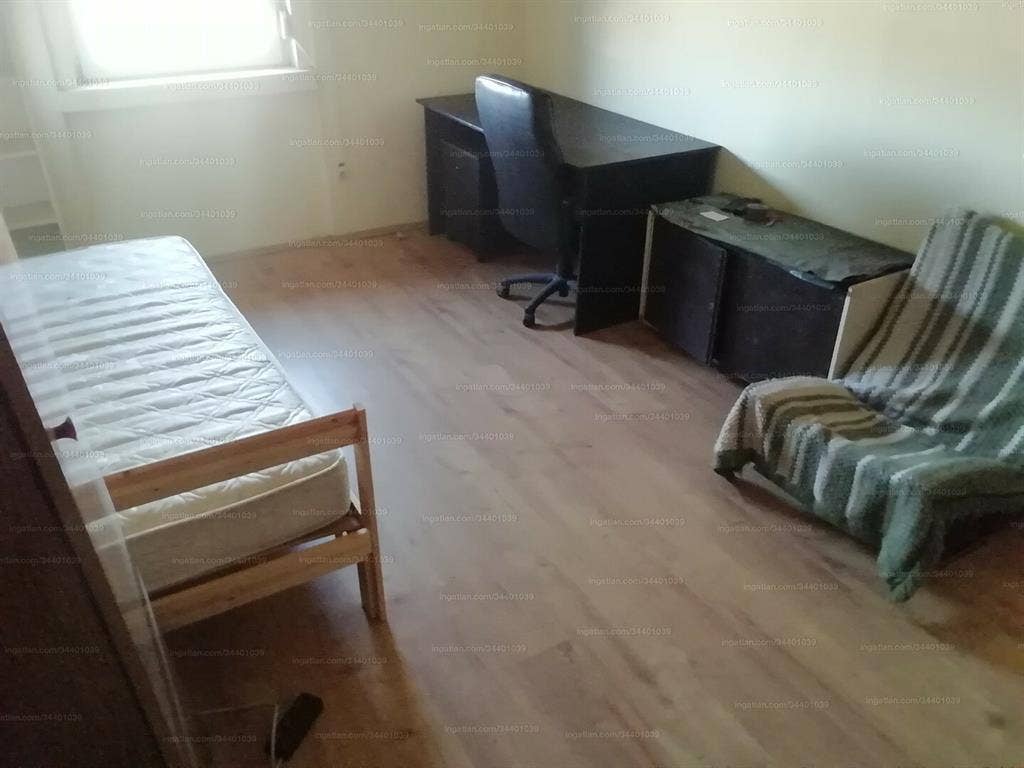 Room for rent for a silent person