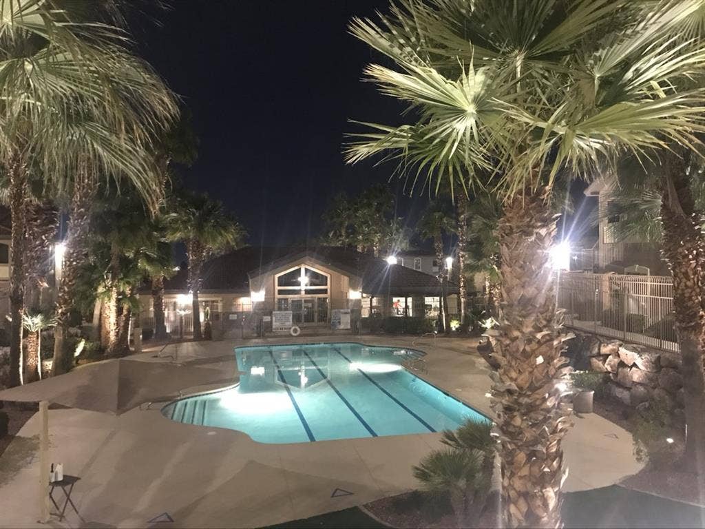 Fastest Internet Pools Jacuzzis Gym