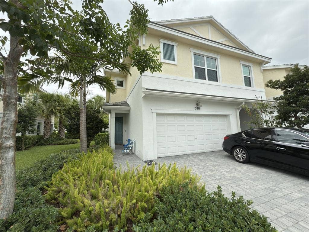 Master Suite in Gated Townhome