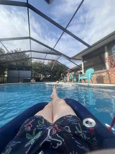 Rooms available! Pool & fire pit!
