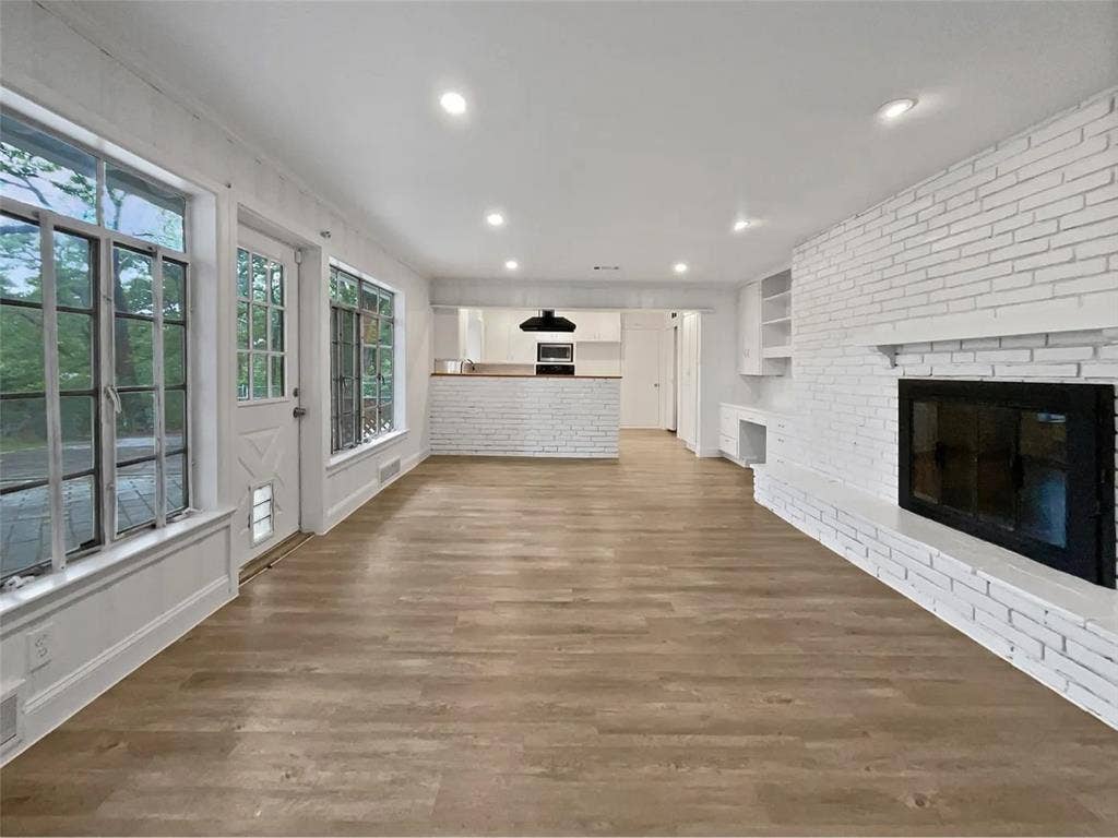 2 bedroom house for rent