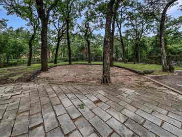 2 bedroom house for rent