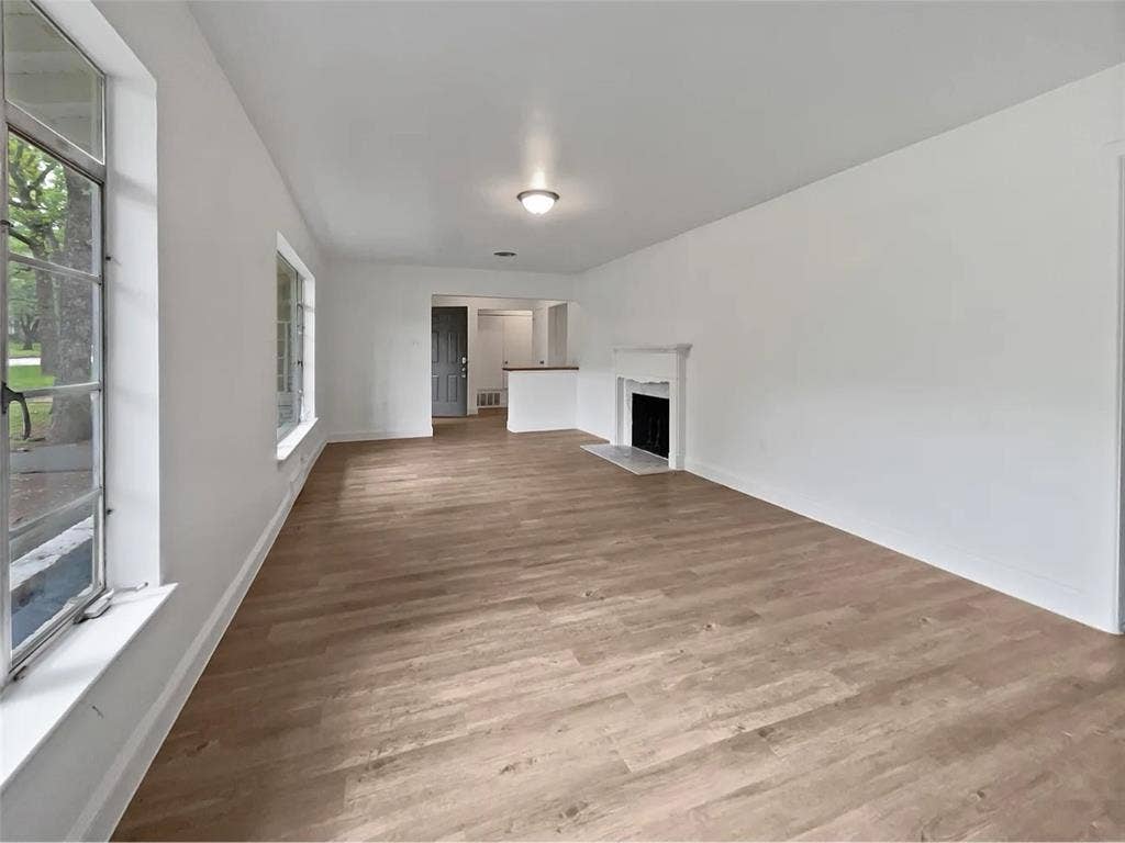 2 bedroom house for rent
