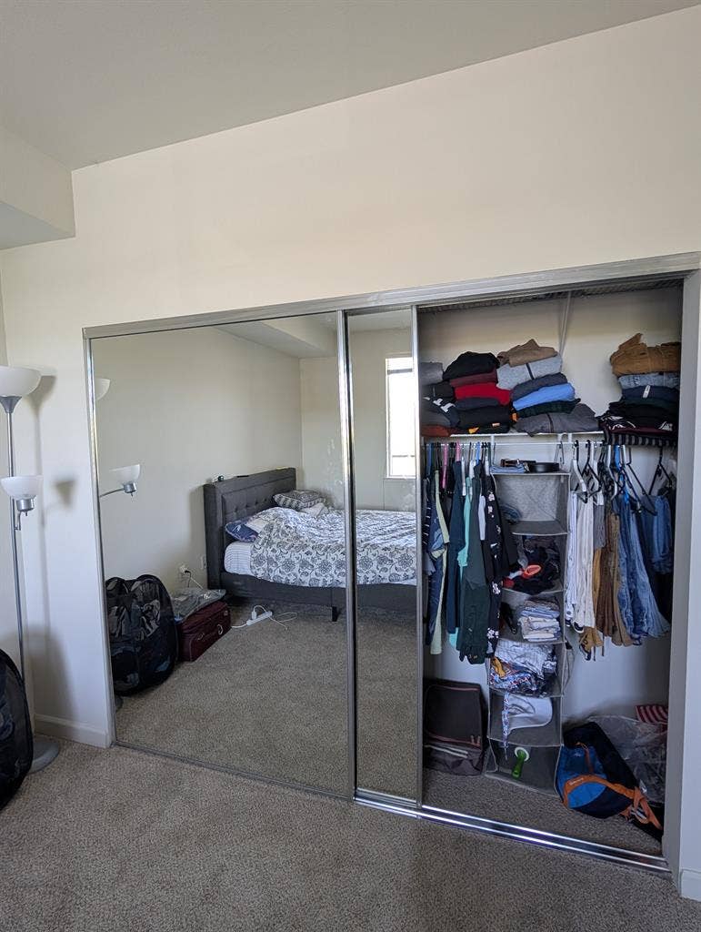 Furnished Sublet: Sep