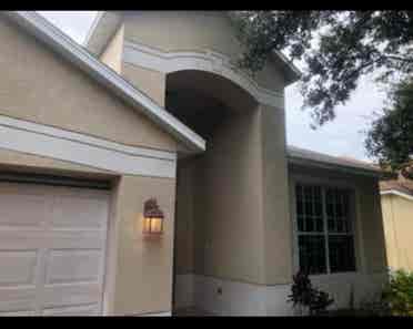 Family home, quiet neighborhood
