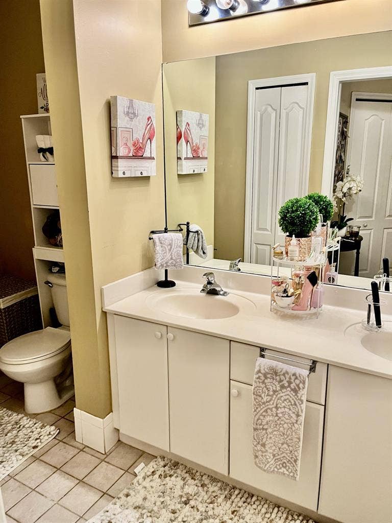 Quiet and comfy room for rent!