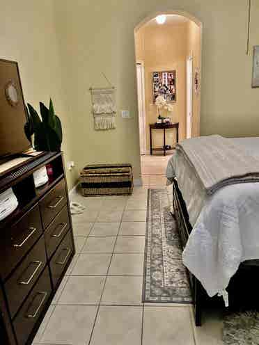 Quiet and comfy room for rent!