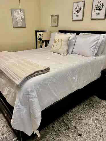 Quiet and comfy room for rent!