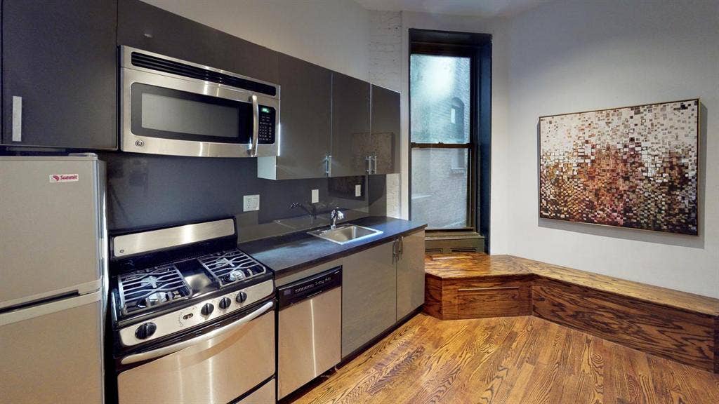 1 BR in New York