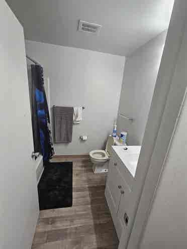 Wanted Roommate to share expenses