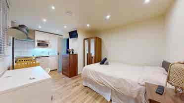 one bedroom available for rent
