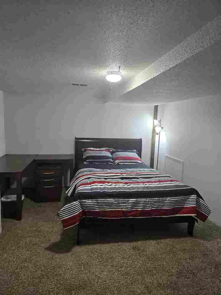 A private room - Utilities included
