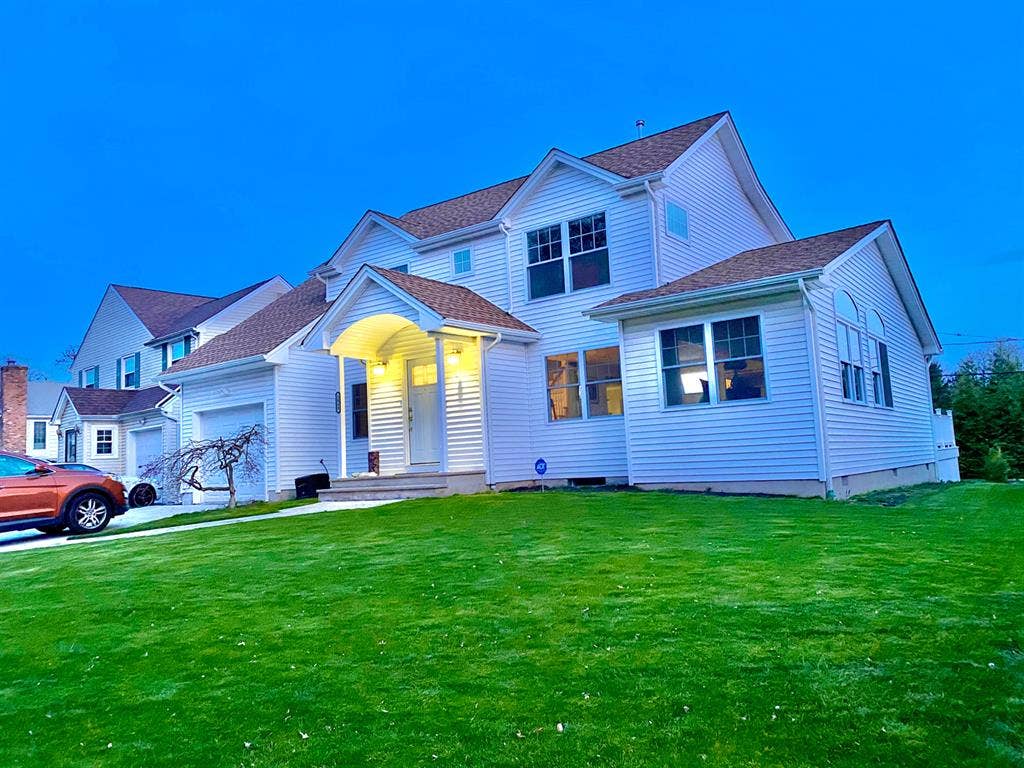 Beautiful, New, Home to Share!