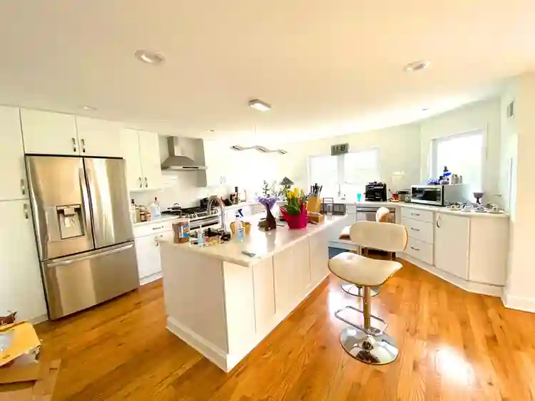 Beautiful, New, Home to Share!