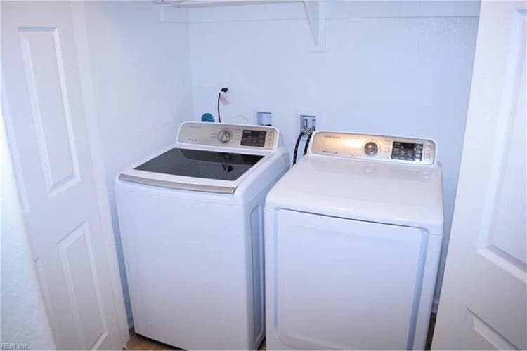 Furnished room for rent