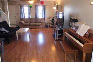 spacious 3 bedroom apartment