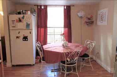 spacious 3 bedroom apartment