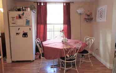 spacious 3 bedroom apartment