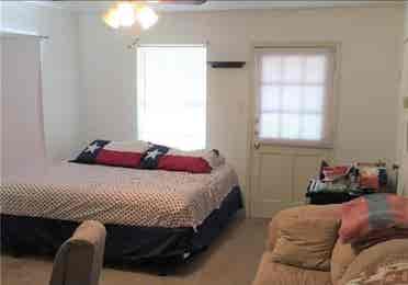 spacious 3 bedroom apartment