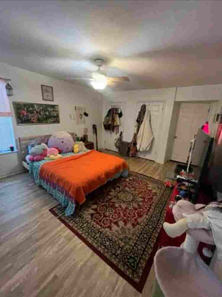 spacious 3 bedroom apartment