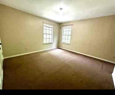 spacious 3 bedroom apartment