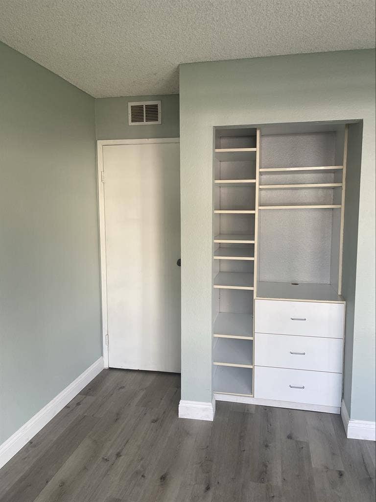 1 bedroom with semi private bath