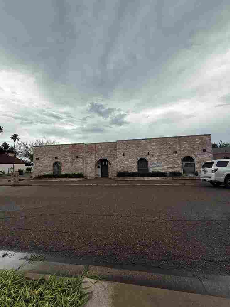 Located next to Shary Golf Course