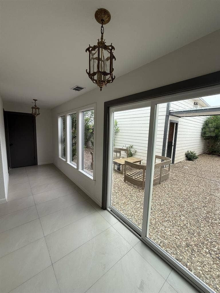 Located next to Shary Golf Course