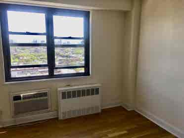 Wonderful Lg BR in with NYC Views