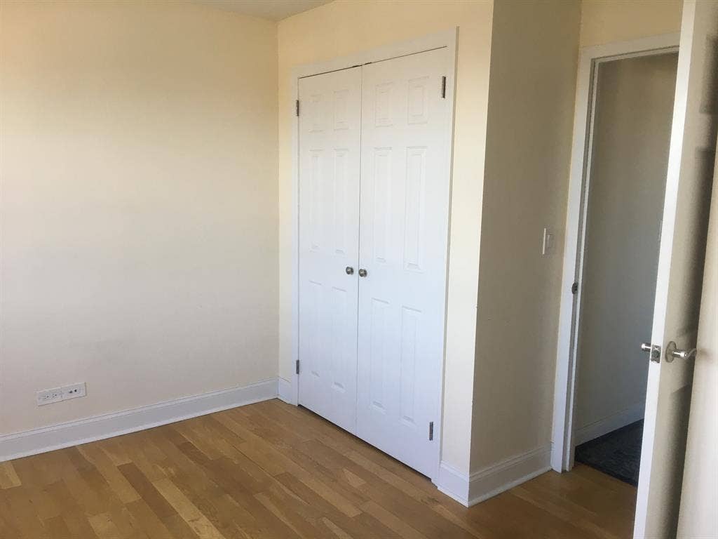 Wonderful Lg BR in with NYC Views