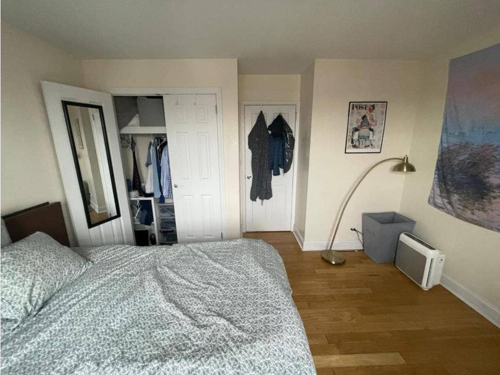 Wonderful Lg BR in with NYC Views